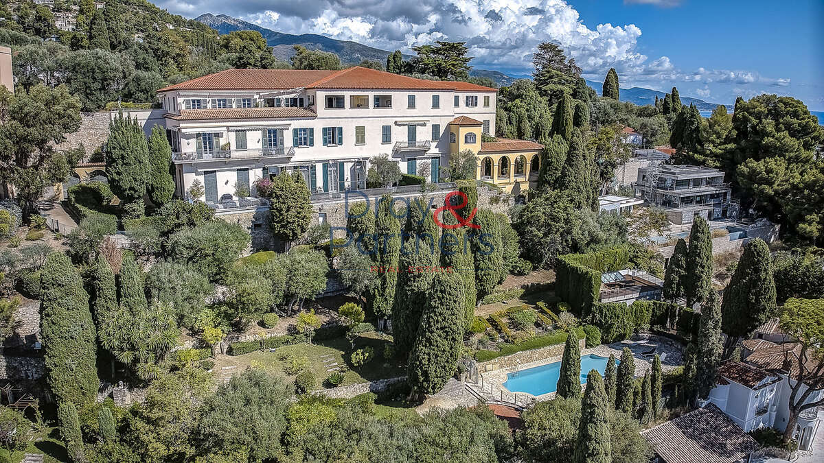 Appartement à ROQUEBRUNE-CAP-MARTIN