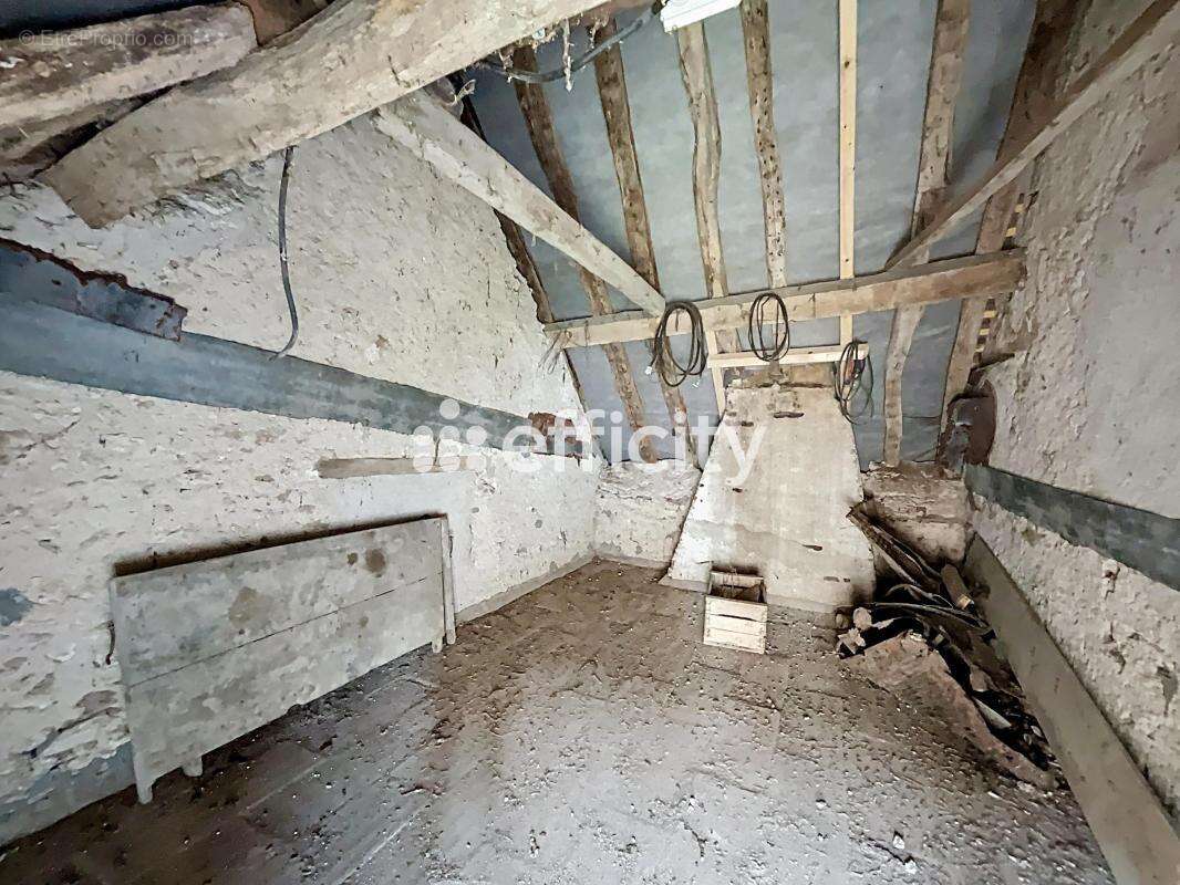 Maison à HUISSEAU-SUR-COSSON