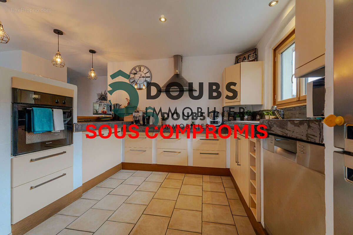 Maison à GRAND'COMBE-CHATELEU