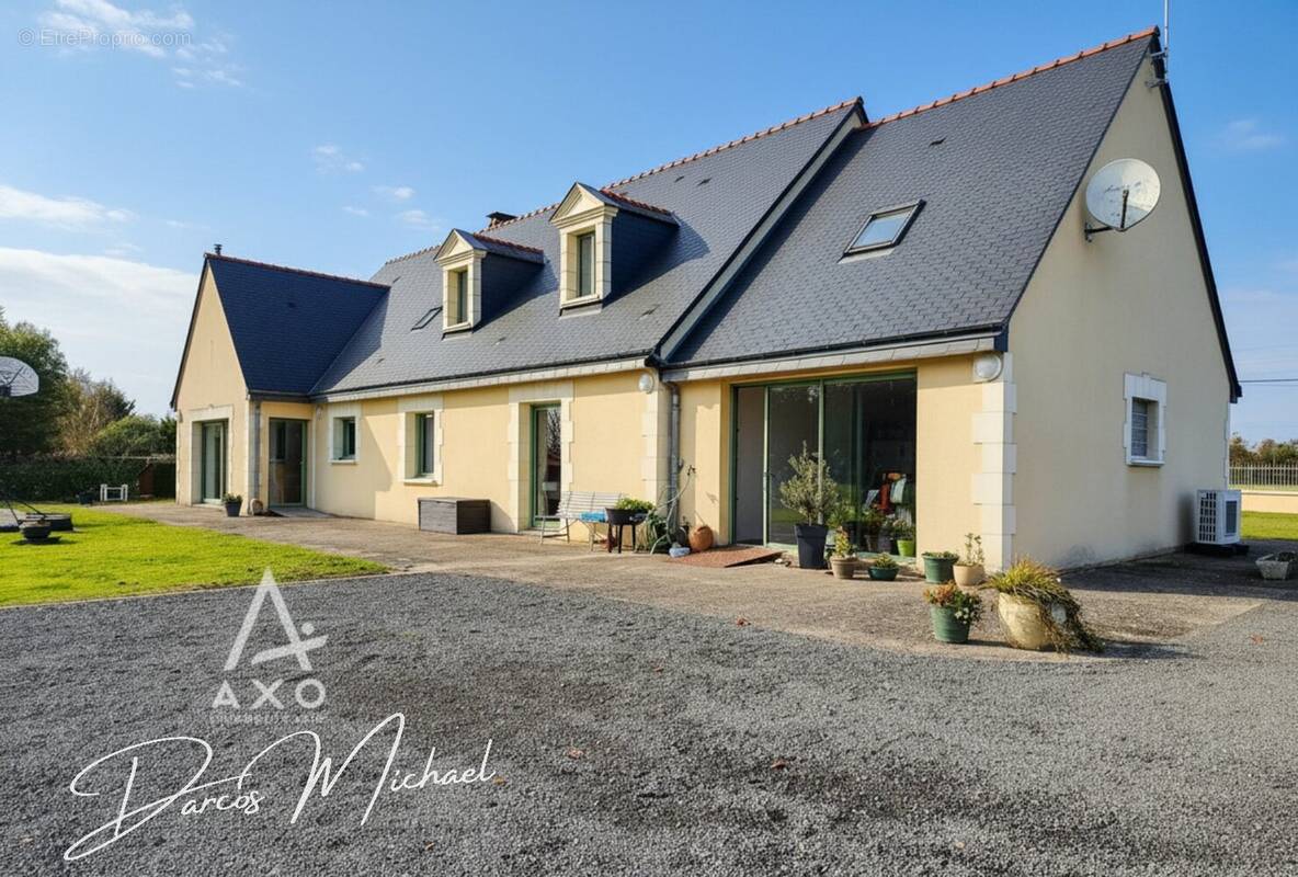 Maison à SAINT-PHILBERT-DU-PEUPLE