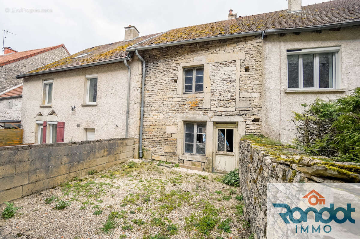Maison à LUX