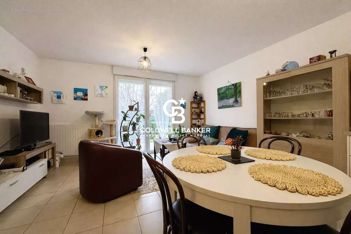 Appartement à SAINT-CYR-SUR-LOIRE