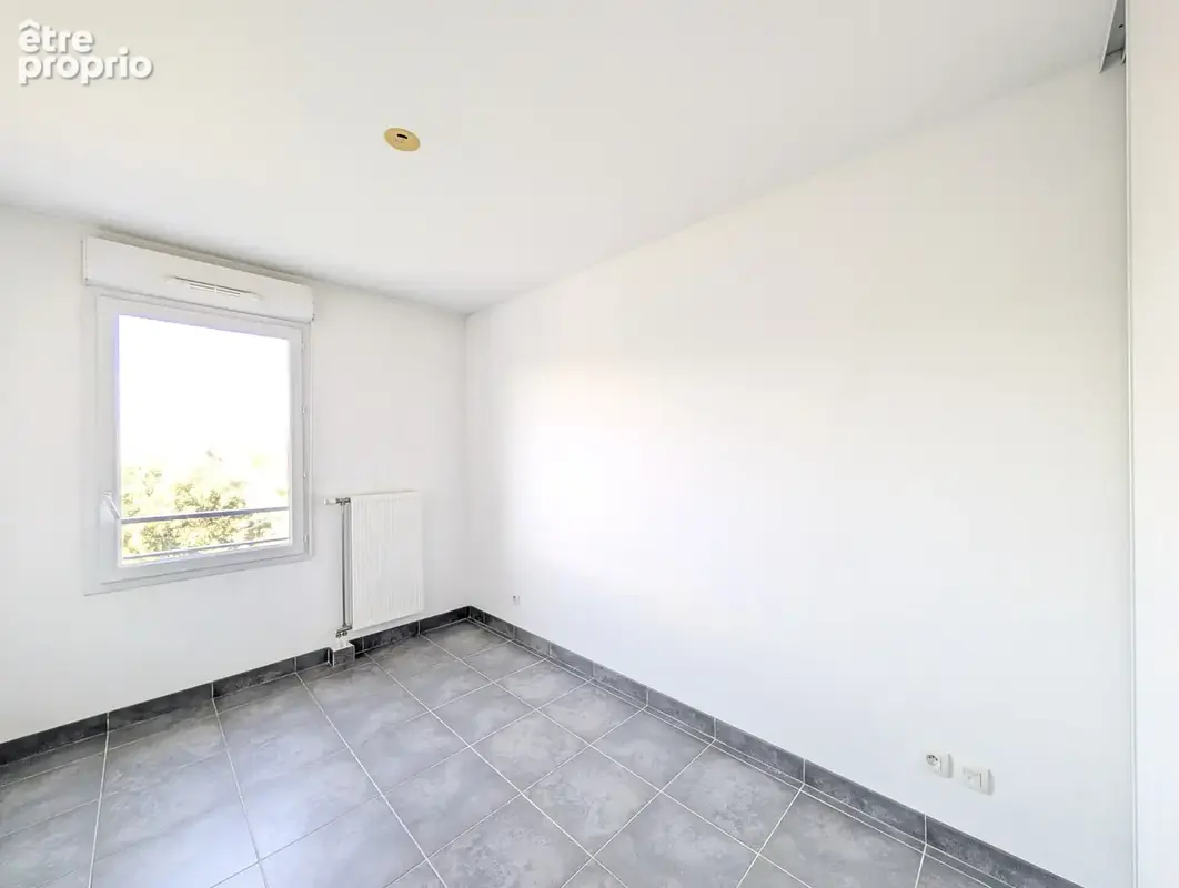 La Croix Rouge - Résidence sécurisée - T3 65 m2 - Terrasse 28 m2 - Box + Parking - photo 11