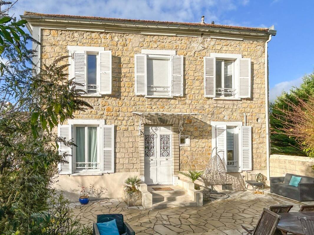 Maison à SAINT-OUEN-L&#039;AUMONE