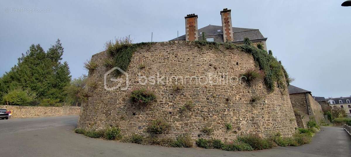 Appartement à FOUGERES