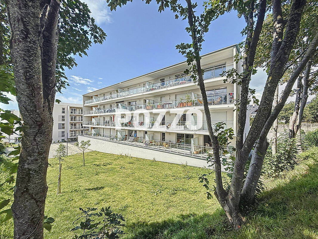 Appartement à DONVILLE-LES-BAINS