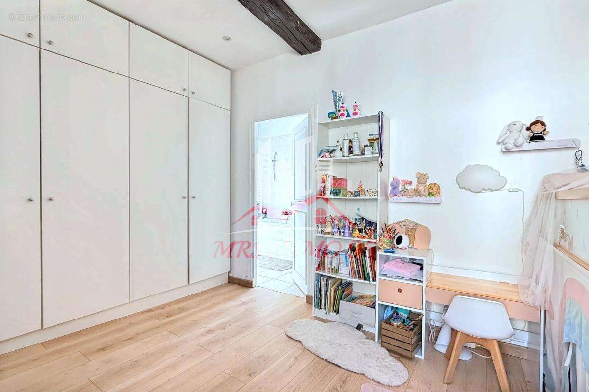 Appartement à CHAUMONTEL