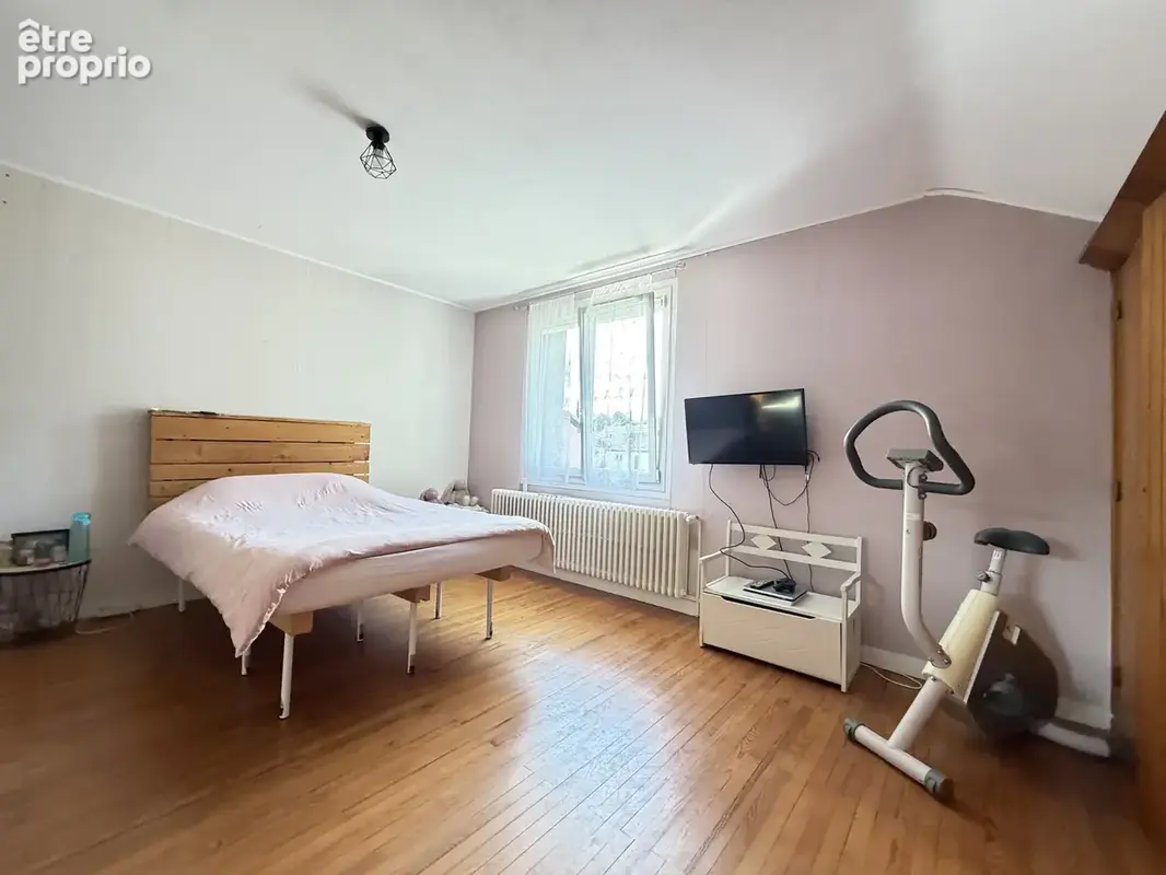 Maison familiale 7 chambres avec terrain   Neuville-sur-Ain - photo 17