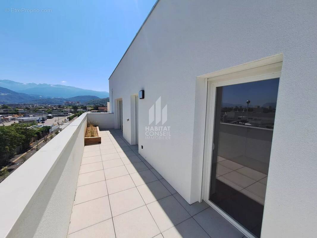 Appartement à ECHIROLLES