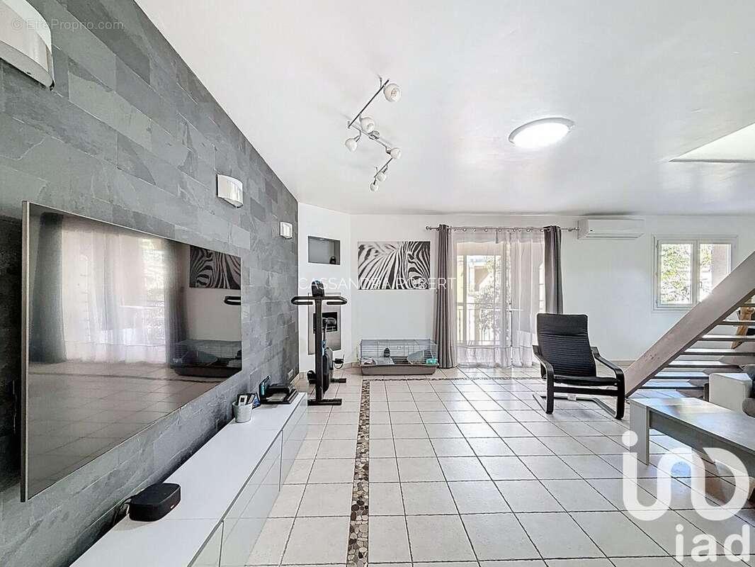 Photo 2 - Appartement à OLLIOULES