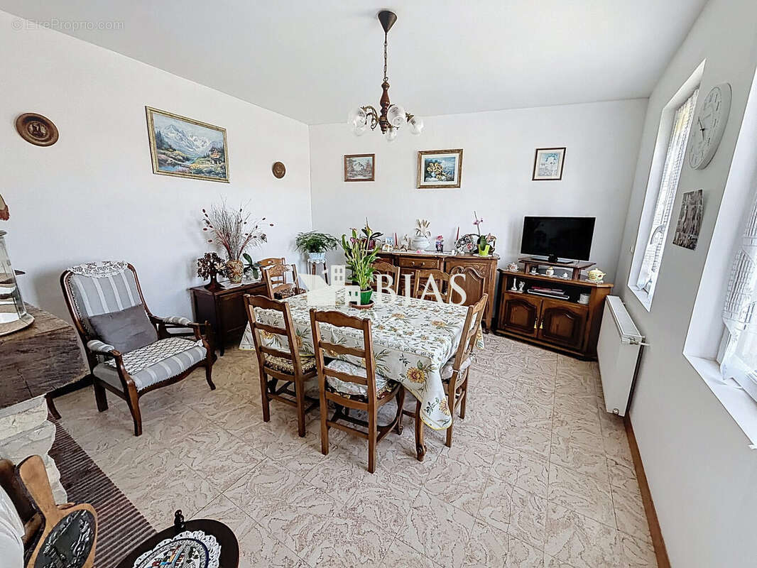 Maison à FORGES-LES-EAUX