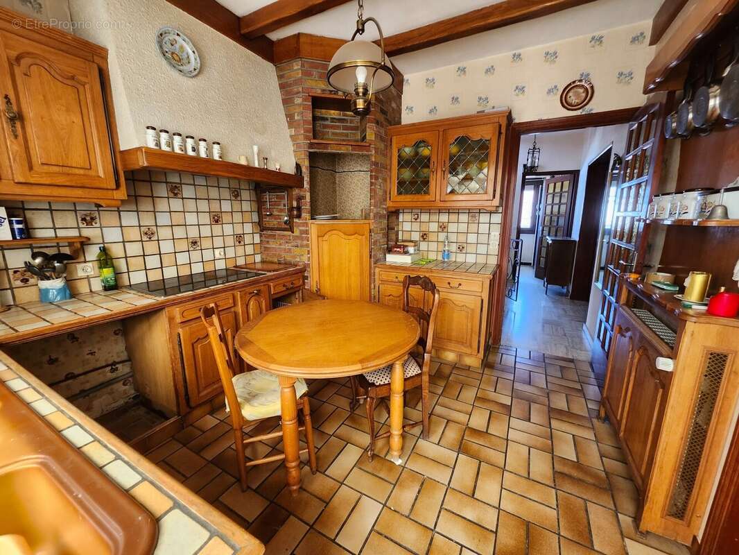 Cuisine équipée - Maison à HENIN-BEAUMONT