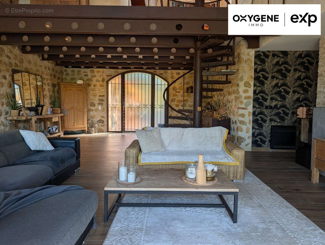 Maison 205 m² à Le Soler  - photo 6