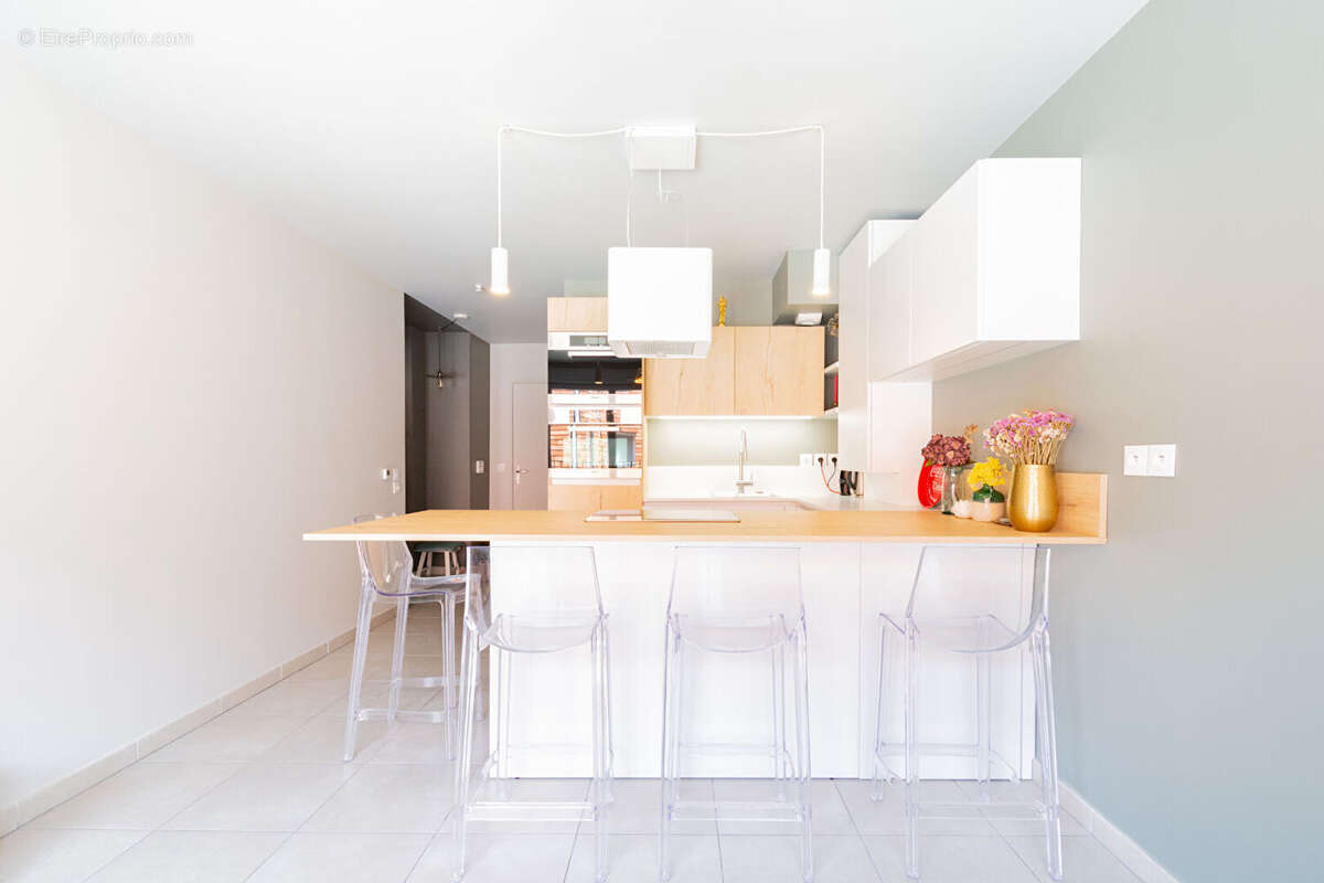 Appartement à MARSEILLE-2E