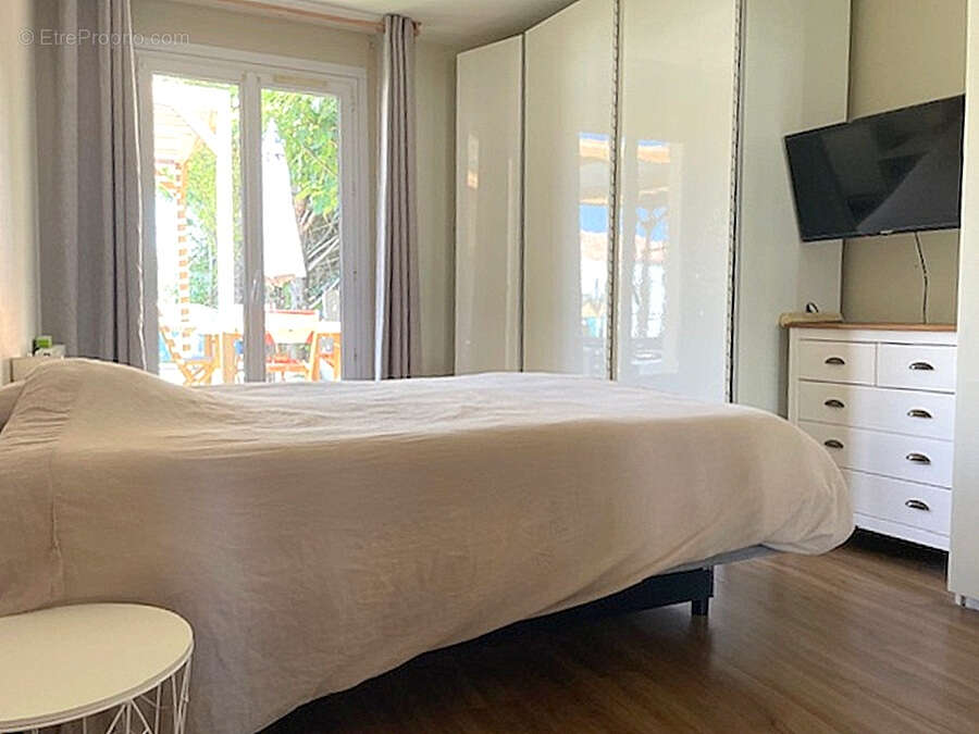 Maison à SAINT-JEAN-DE-LIVERSAY