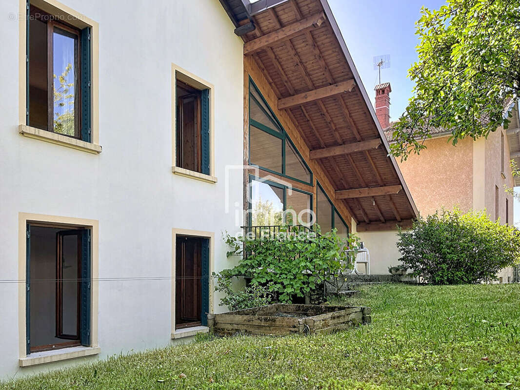 Maison à SAINT-LUPICIN