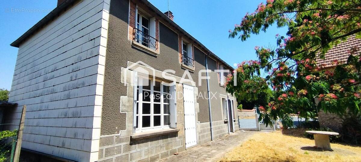 Photo 1 - Maison à CROZANT