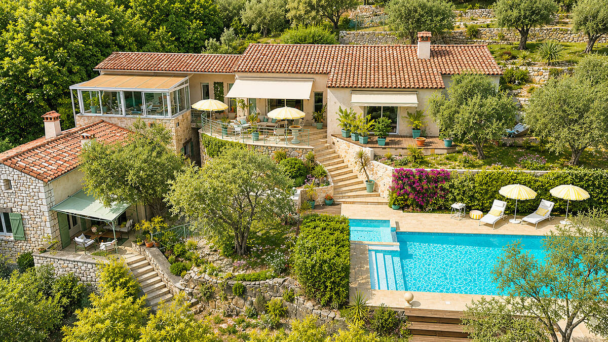 Maison à TOURRETTES-SUR-LOUP