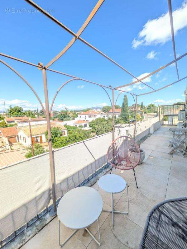 Appartement à MARSEILLE-12E