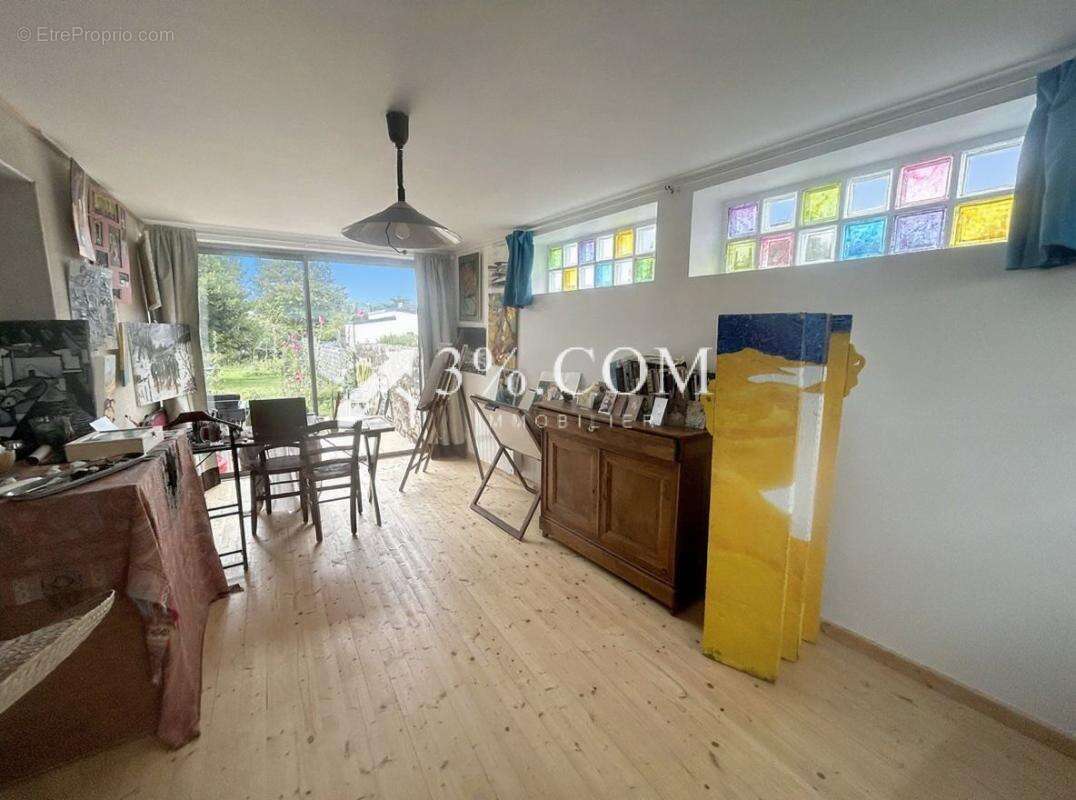 Maison à LA TURBALLE