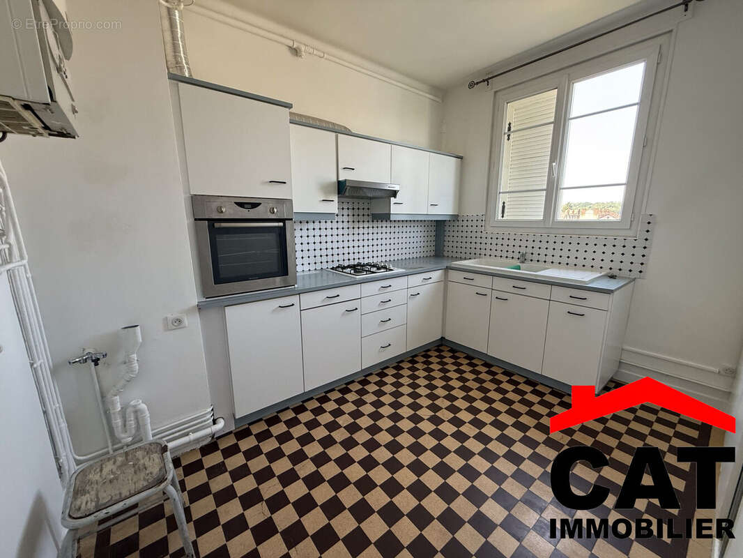 Appartement 80 m² à Montereau-Fault-Yonne  - photo 5