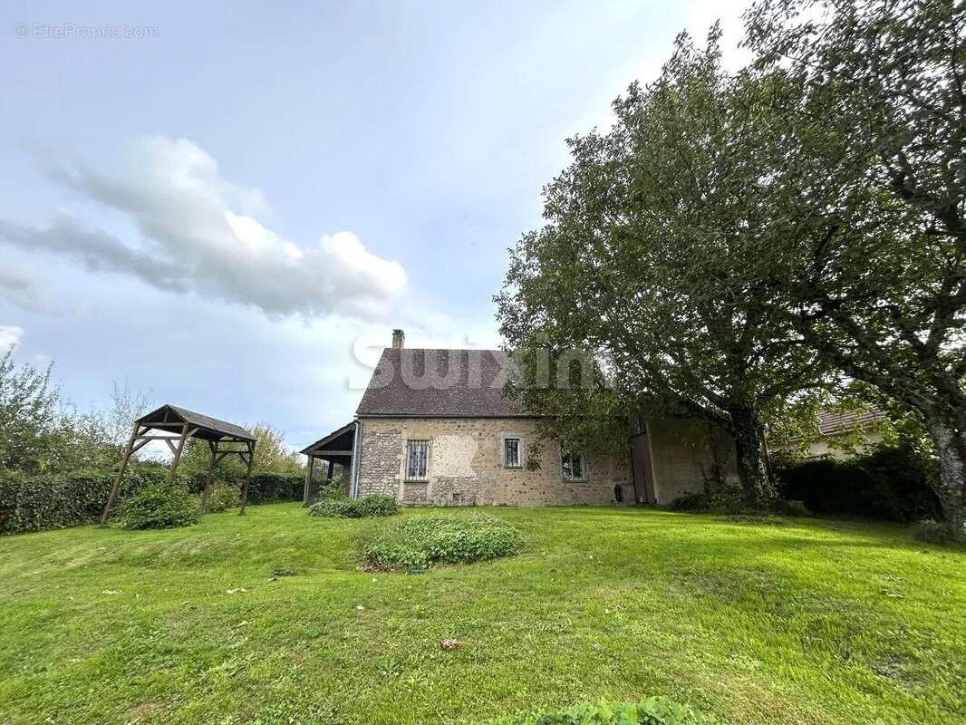 Maison à SAINT-BRANCHER