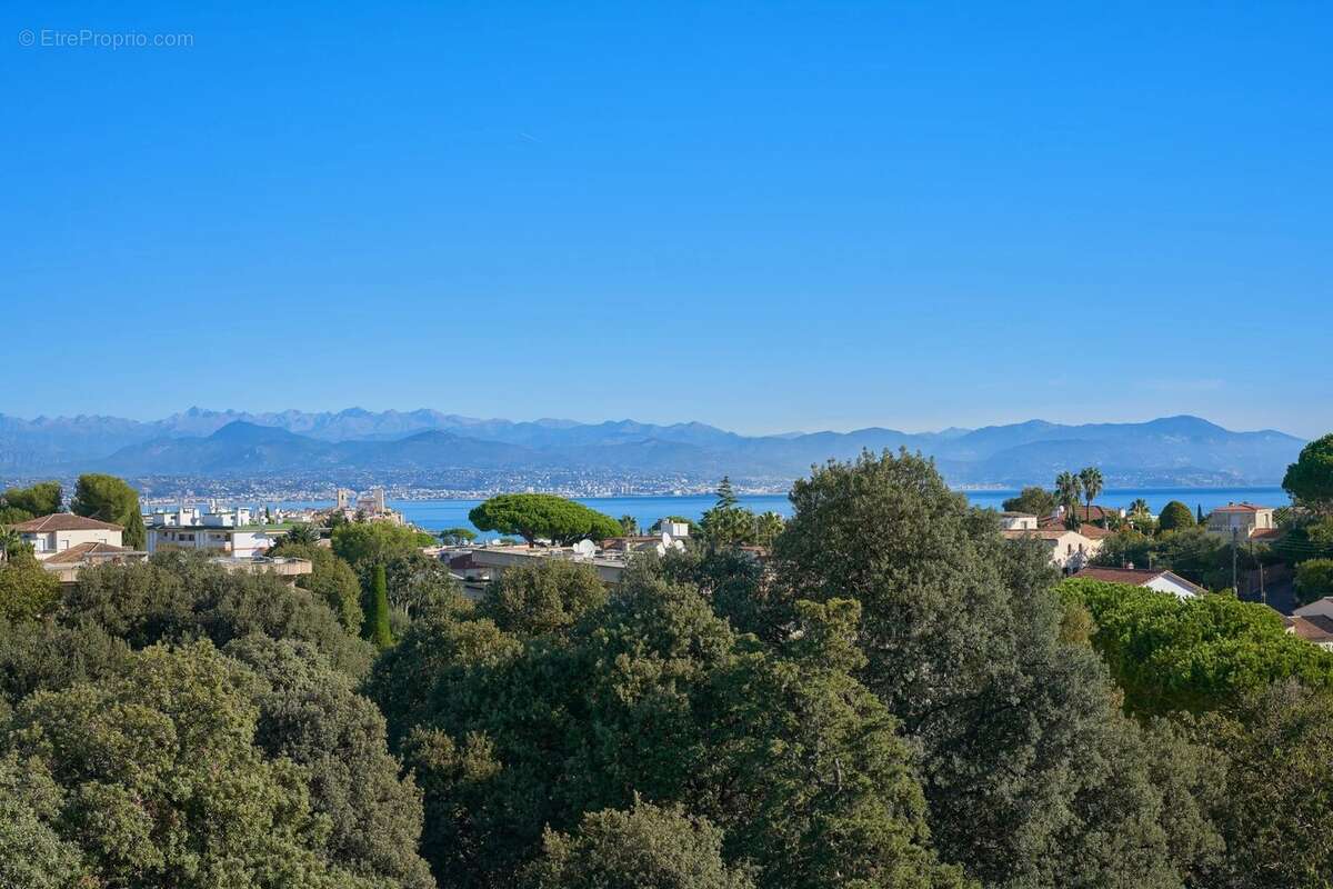 CAP D'ANTIBES -  Sous offre - Penthouse de 185m² dans résidence d'exception - E42 - photo 16