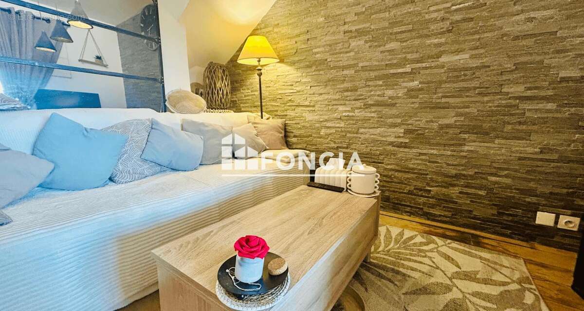 Appartement à COGOLIN