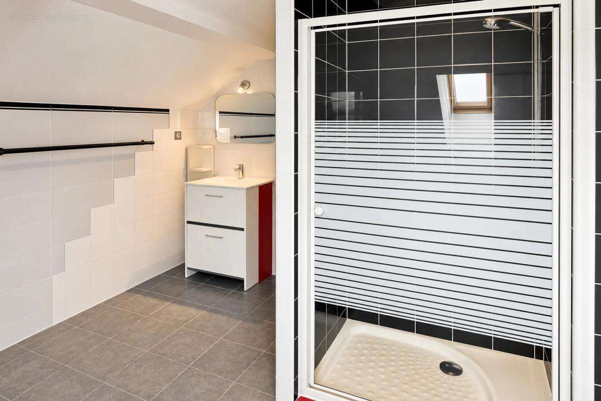 Maison de 8 pièces de 196 m² à Thionville - photo 9