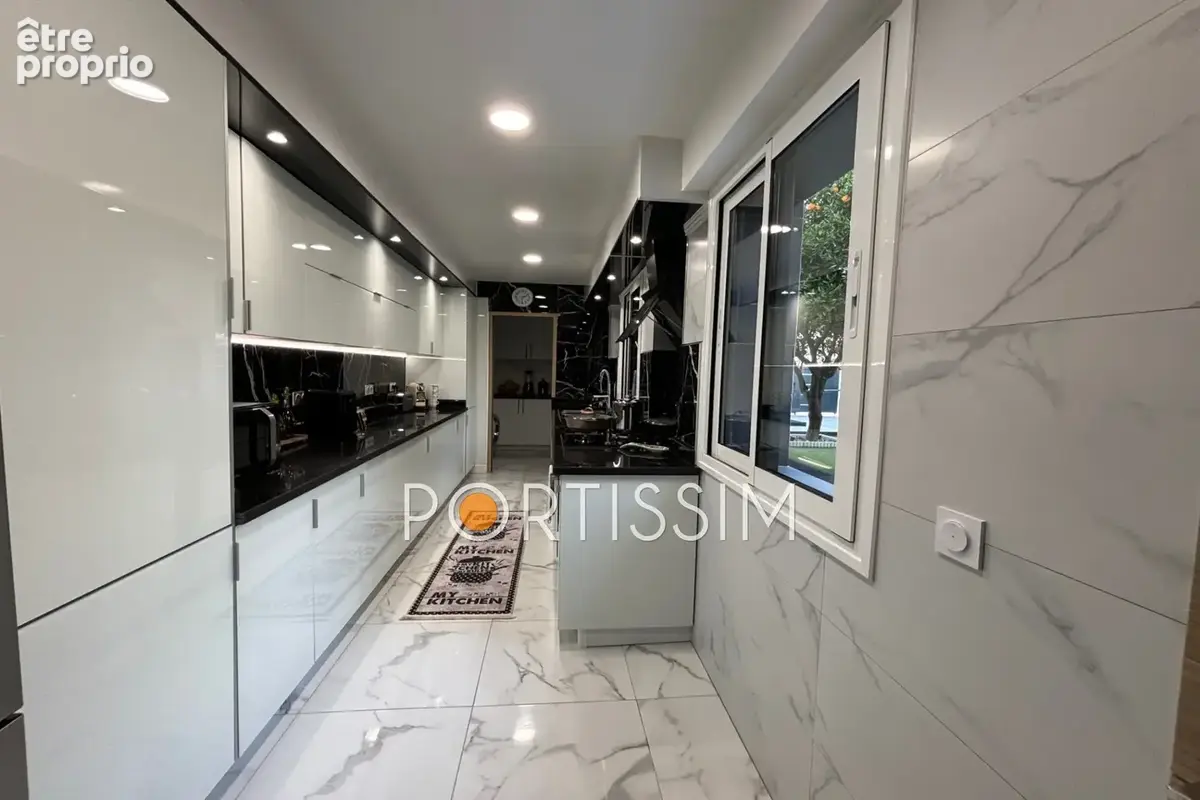 Maison 5 pièces 138 m² à vendre à Saint-Laurent-Du-Var (06700) - photo 5