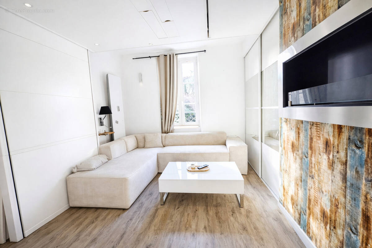 Appartement à VAUREAL