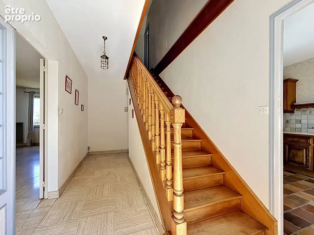 Maison familiale avec grand terrain Centre de Doué-la-Fontaine - photo 6