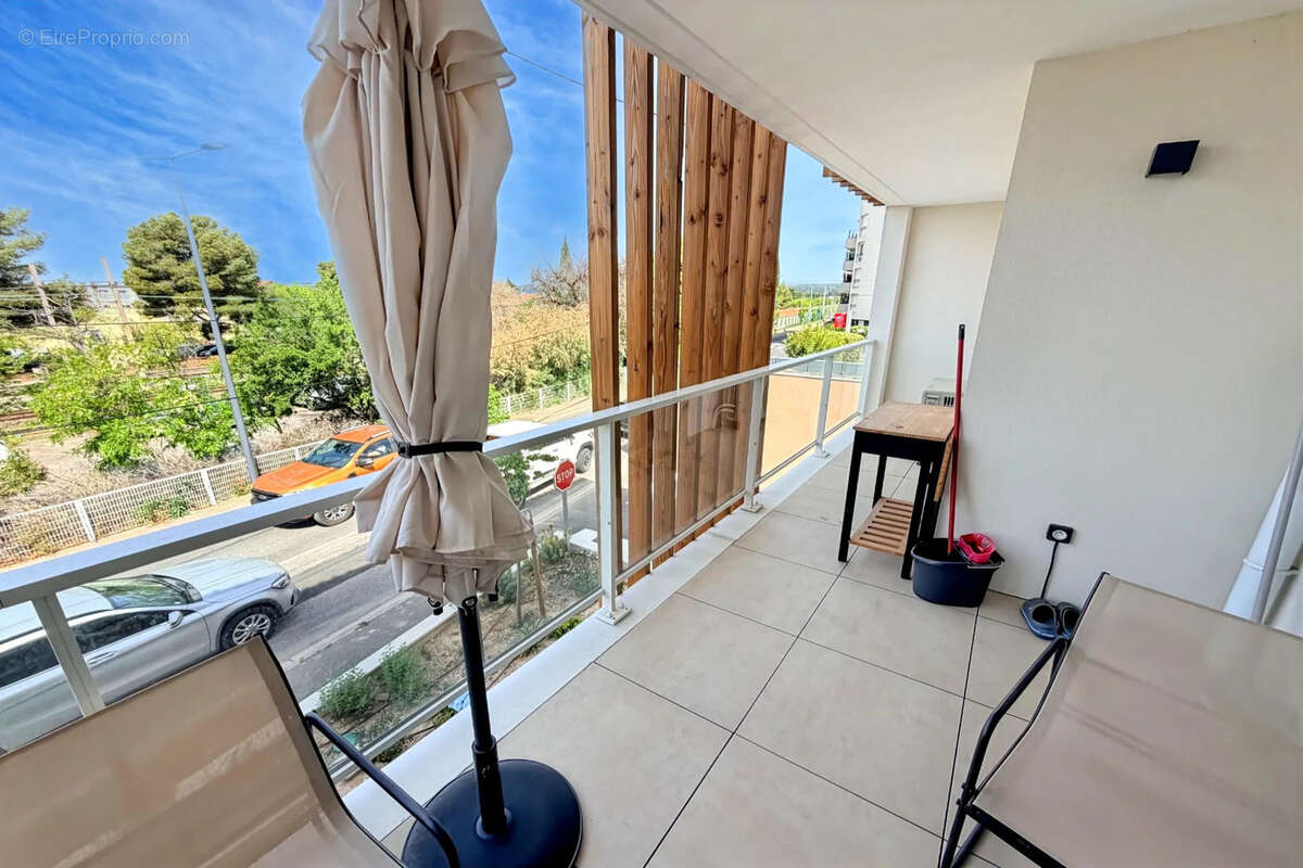 Appartement à ROGNAC