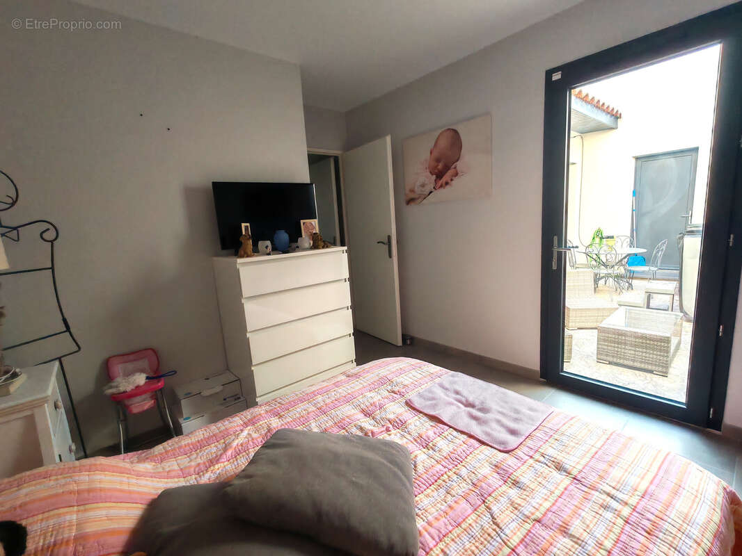 Maison à VILLENEUVE-DE-LA-RAHO