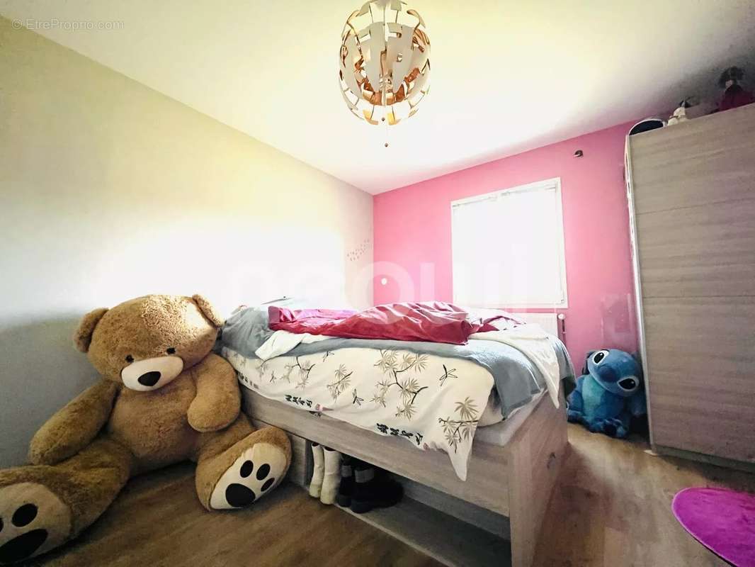 Maison à SAINT-AGOULIN