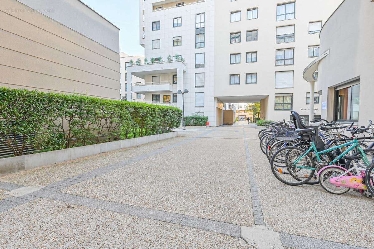 Appartement à PARIS-19E