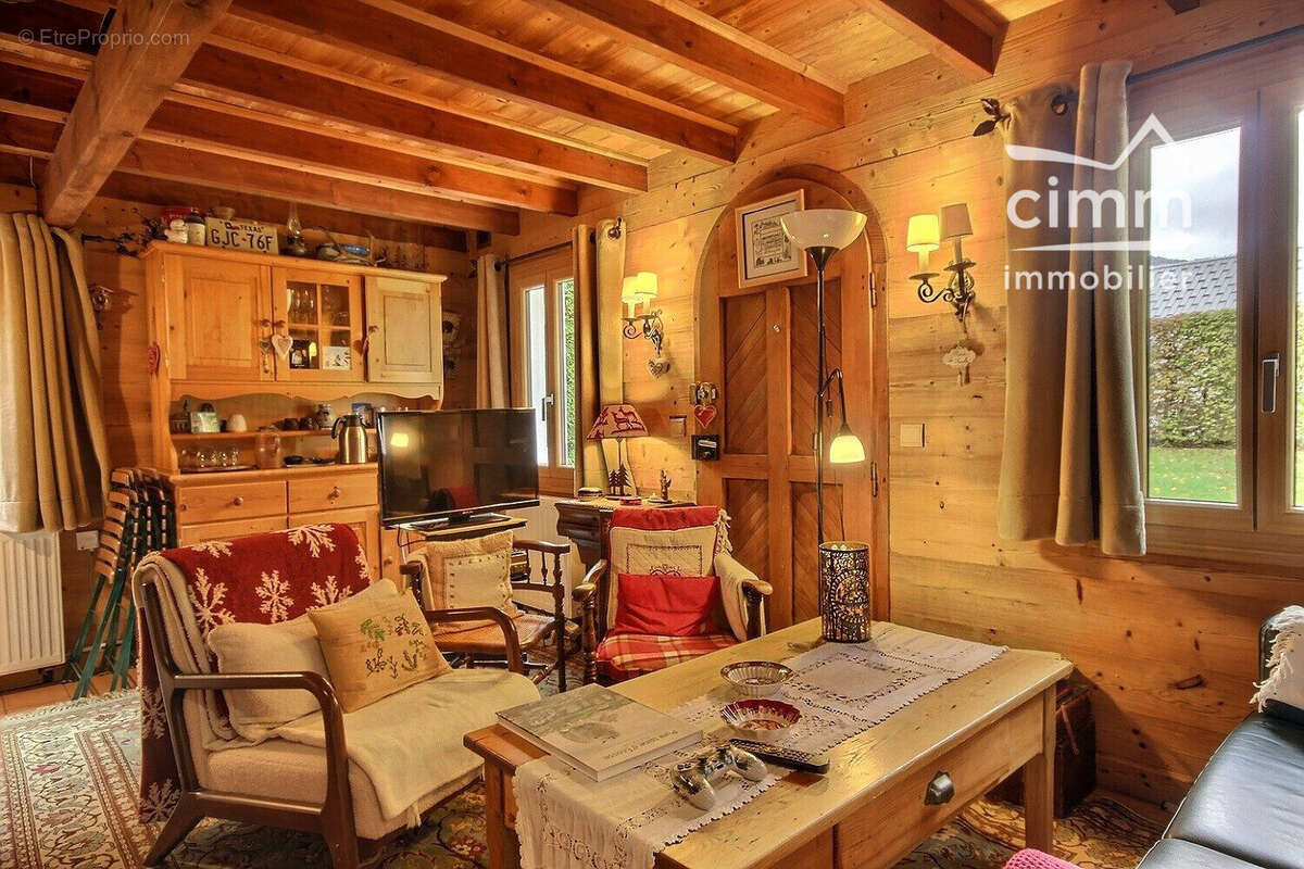 Maison 61 m² à Araches-La-Frasse  - photo 2