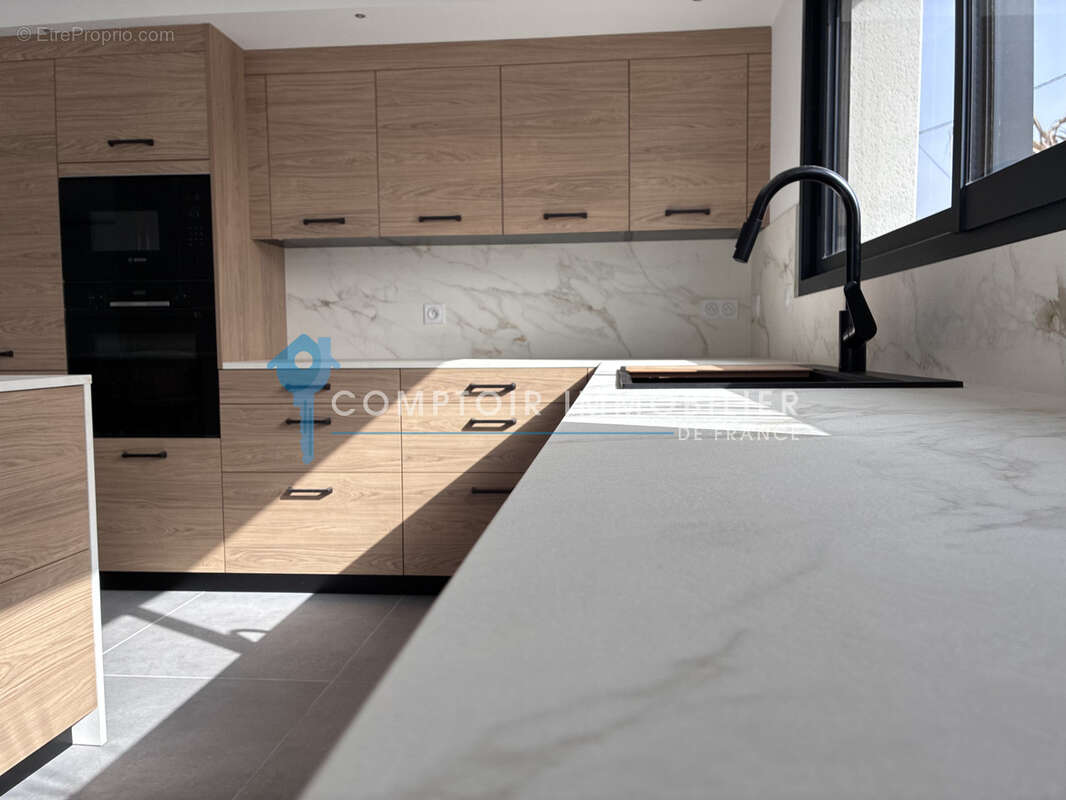 Maison à BUZET-SUR-TARN