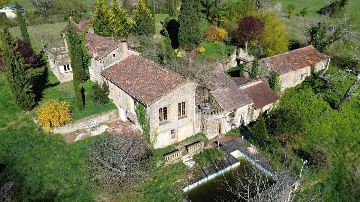 DJI0456 - Maison à MONPLAISANT