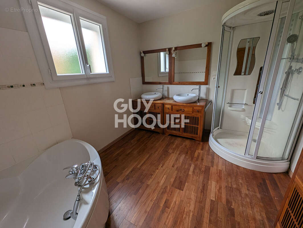 Maison à CHATEAU-GONTIER