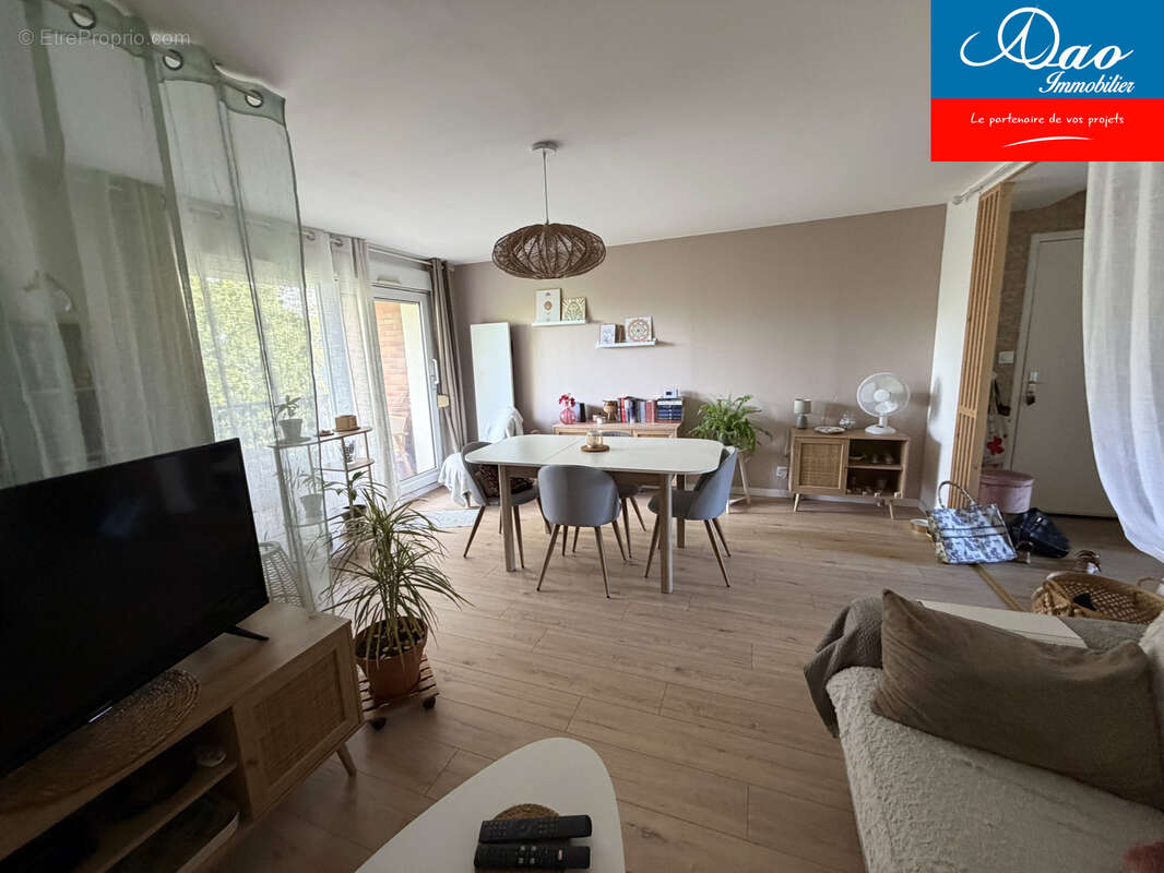 Appartement à SAINTE-SAVINE