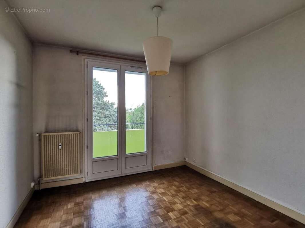   - Appartement à AUBENAS