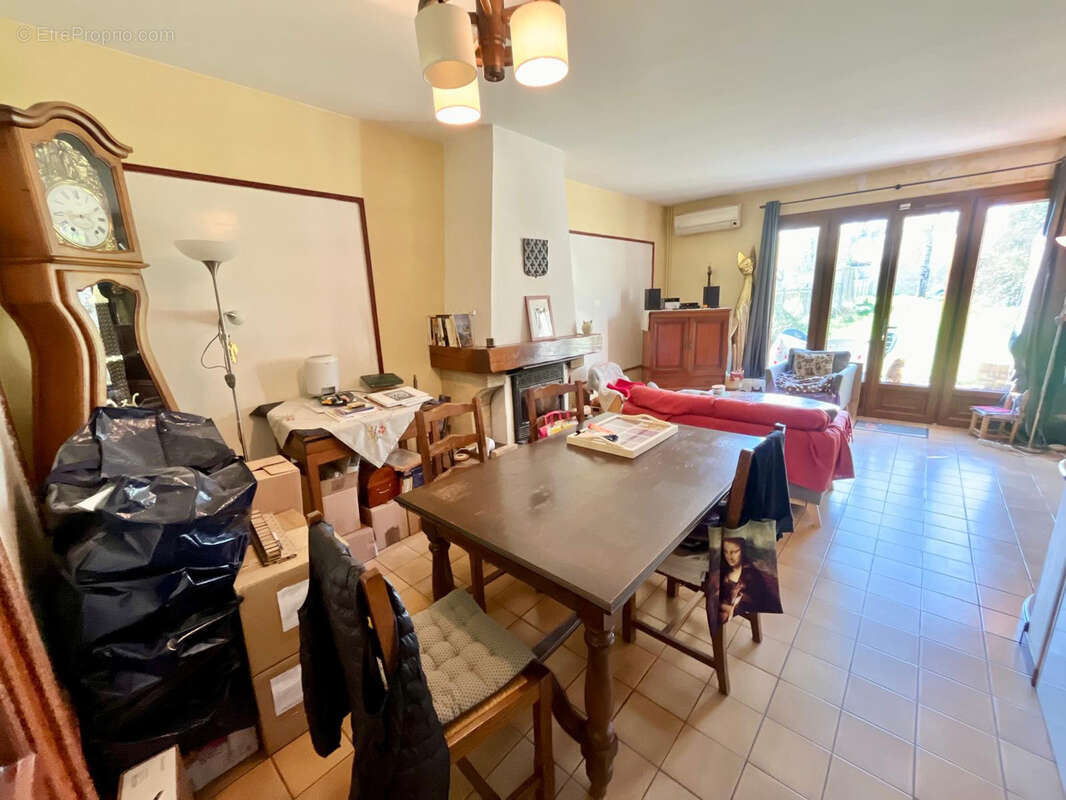 Pavillon familial de 110m2 sur 670m2 de terrain à Vaujours - photo 10