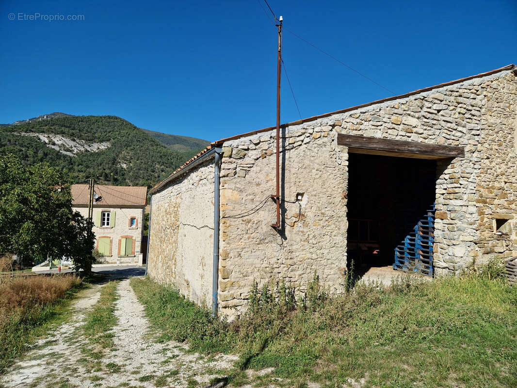 Autre à SAINT-ANDRE-DE-ROSANS