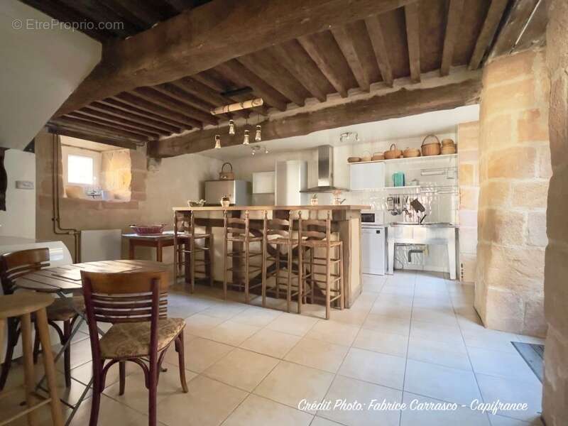 Maison à MONTAIGUT
