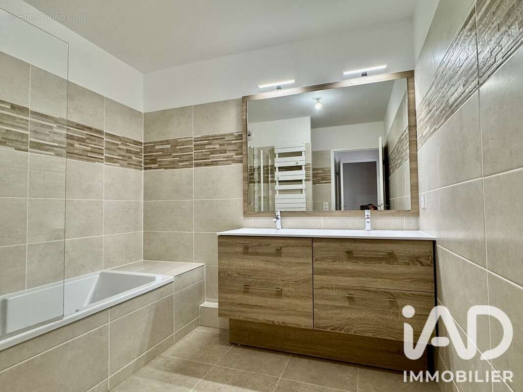 Photo 6 - Appartement à SURESNES