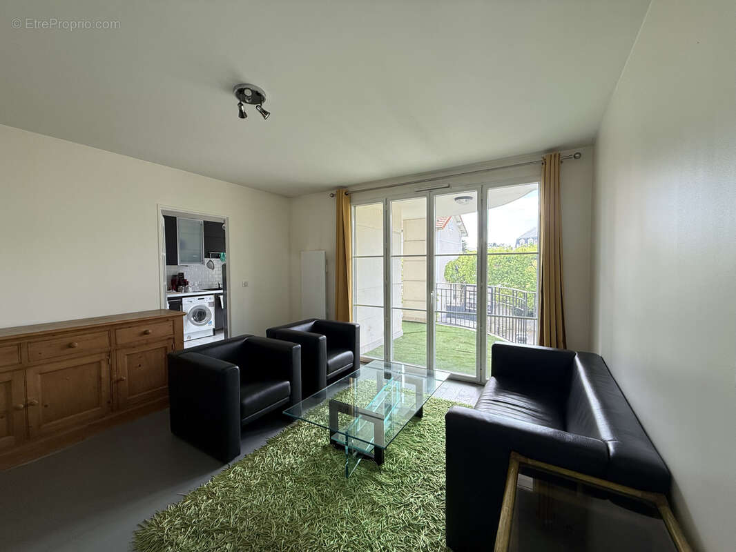 Appartement à SAINT-MAUR-DES-FOSSES