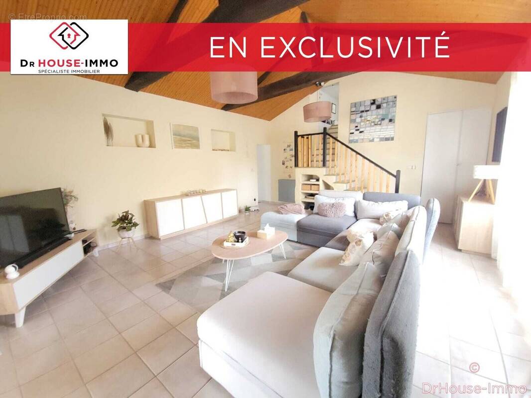 Maison à VENANSAULT