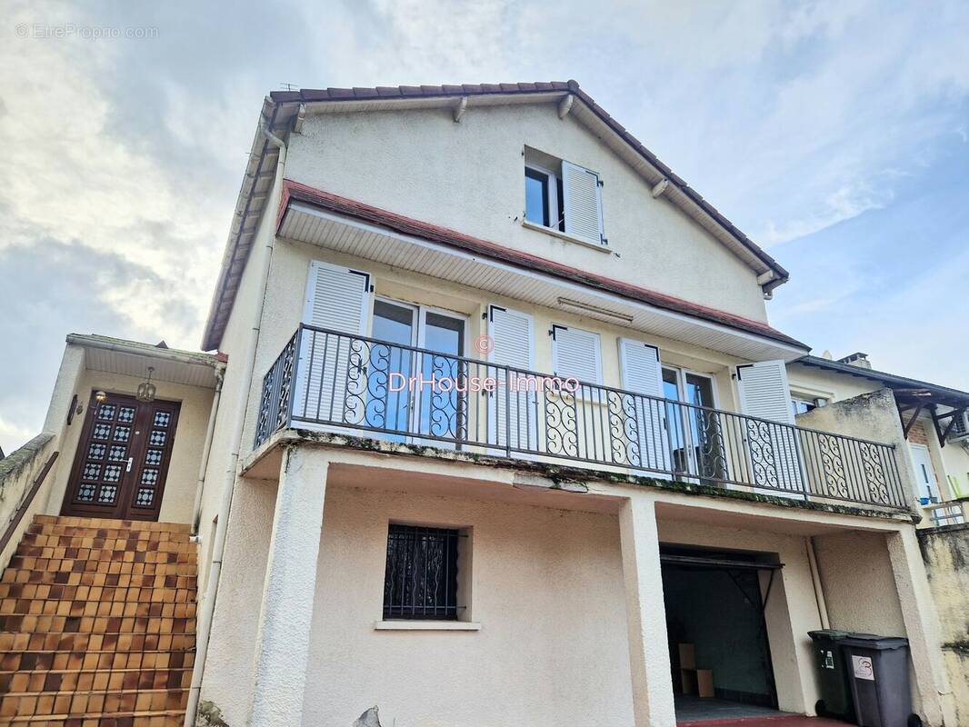 Maison à BONNEUIL-SUR-MARNE