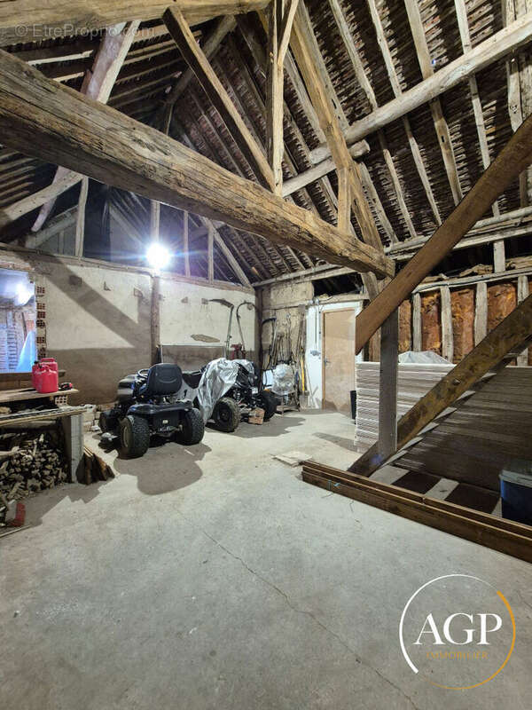 Maison gâtinaise avec dépendances - photo 10
